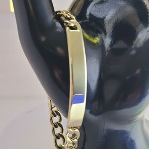 Gold-plated bracelet, waterproof, sweatproof, and chlorine-resistant